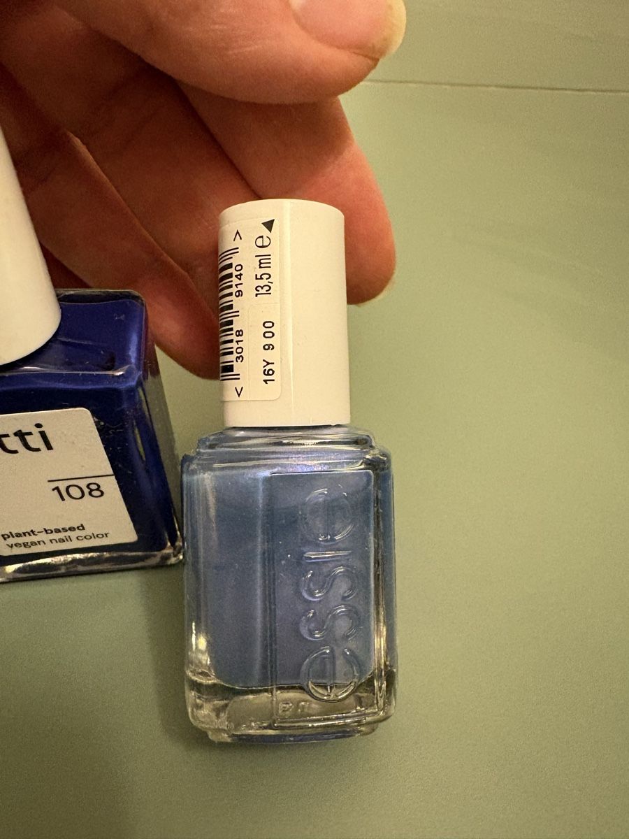 Essie Smalto per unghie: 2 Gitti, 1 Essie Nagellacken – Nuovo (secondo la descrizione) da Zürich venduto da matilda1981 2