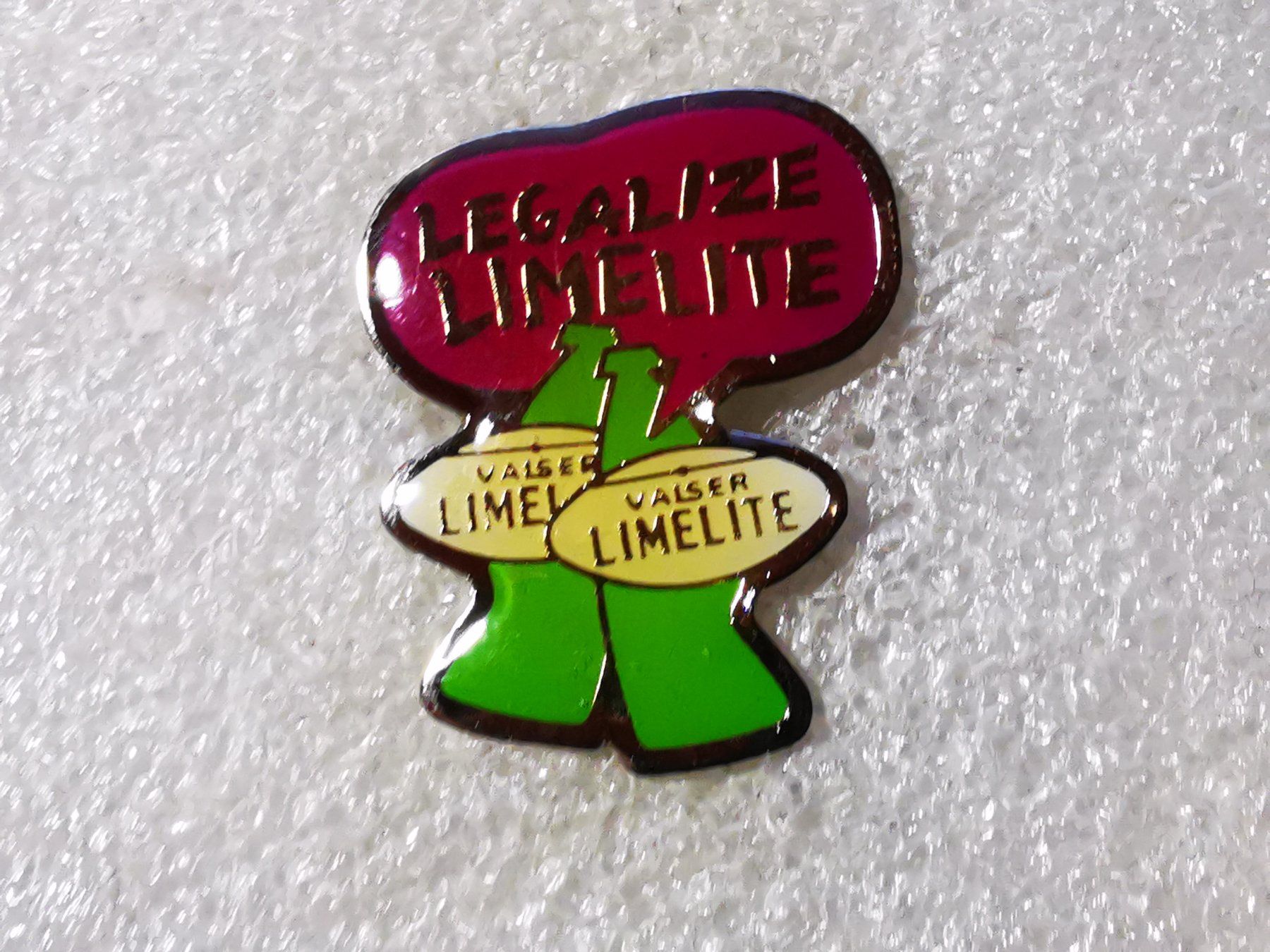 Placchette & Badge: Ansteckpin 56: Valser Limelite – Usato da Oppligen venduto da Pin-Fall-Shop