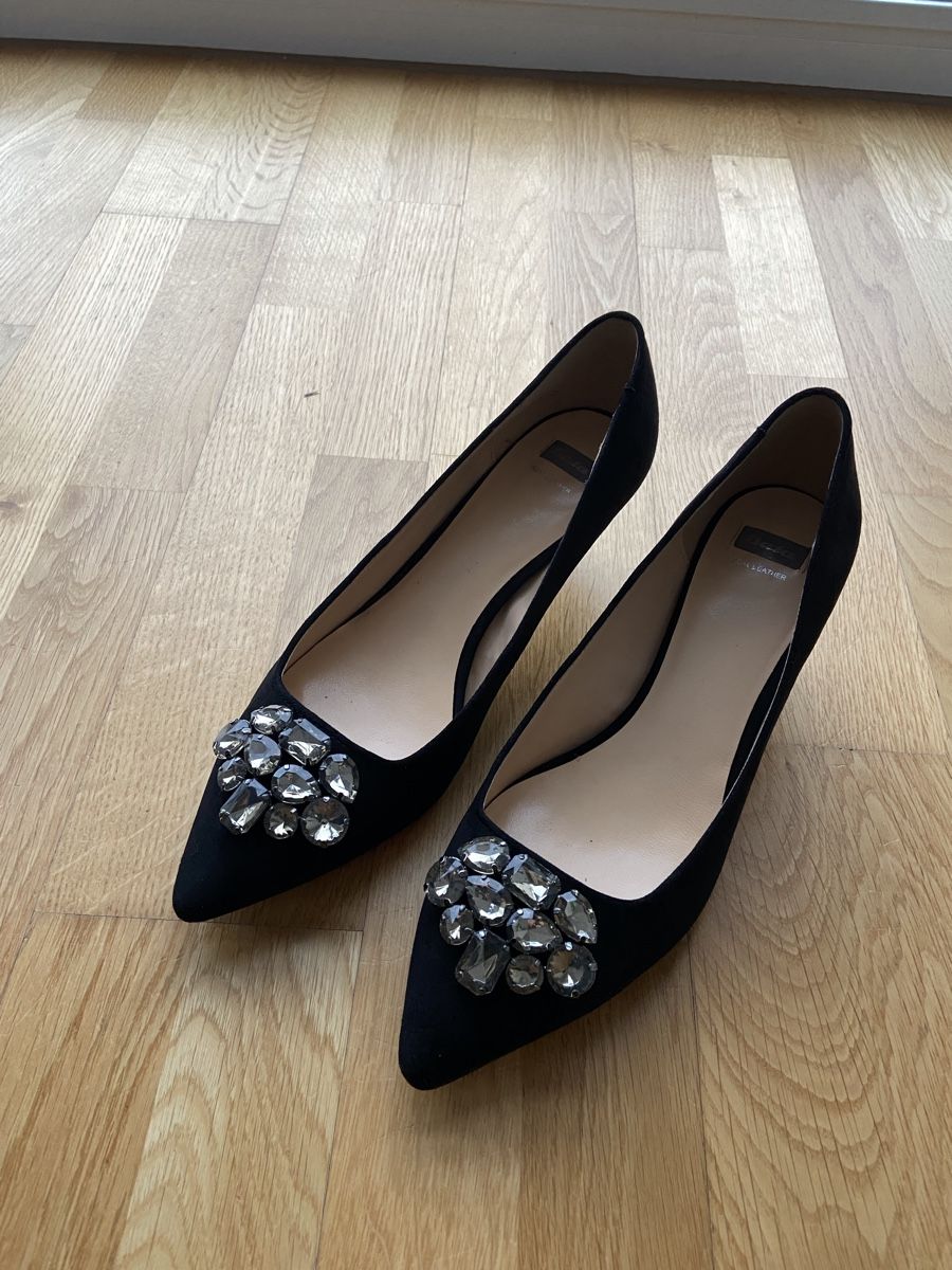 Scarpe da donna: Bata Kitten Heels 👠  – Usato da Fribourg venduto da DayaneH.