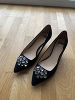 Bata Kitten Heels 👠 