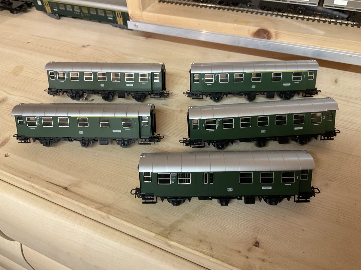 Märklin Modellini di ferrovie: 5 x Märklin  – Usato da Wald ZH venduto da Sbbemilio 1