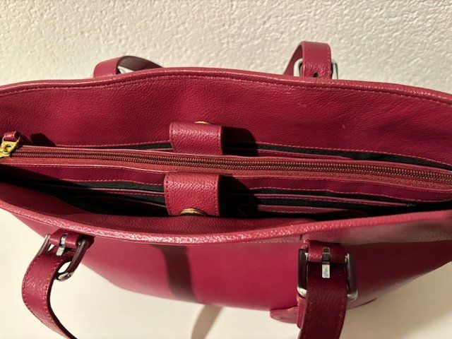Borse da donna: Ledershopper fuchsia mit verschiedenen Fächern – Usato da Bülach venduto da Gluecksgriff 1