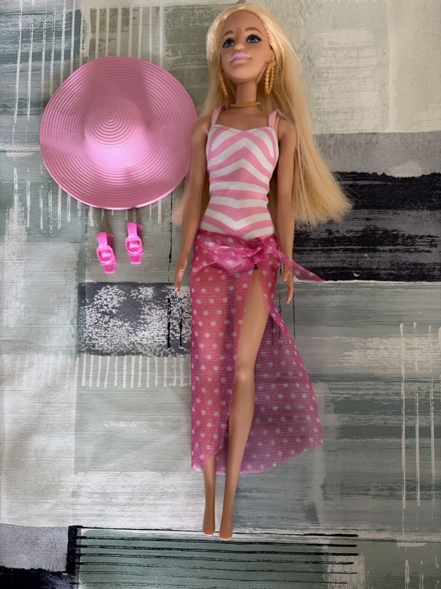 Bambole: Barbie Puppe inkl. Hut und Schuhe – Usato da Dornach venduto da Eggi1893