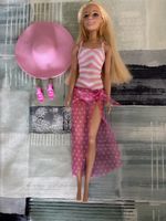 Barbie Puppe inkl. Hut und Schuhe