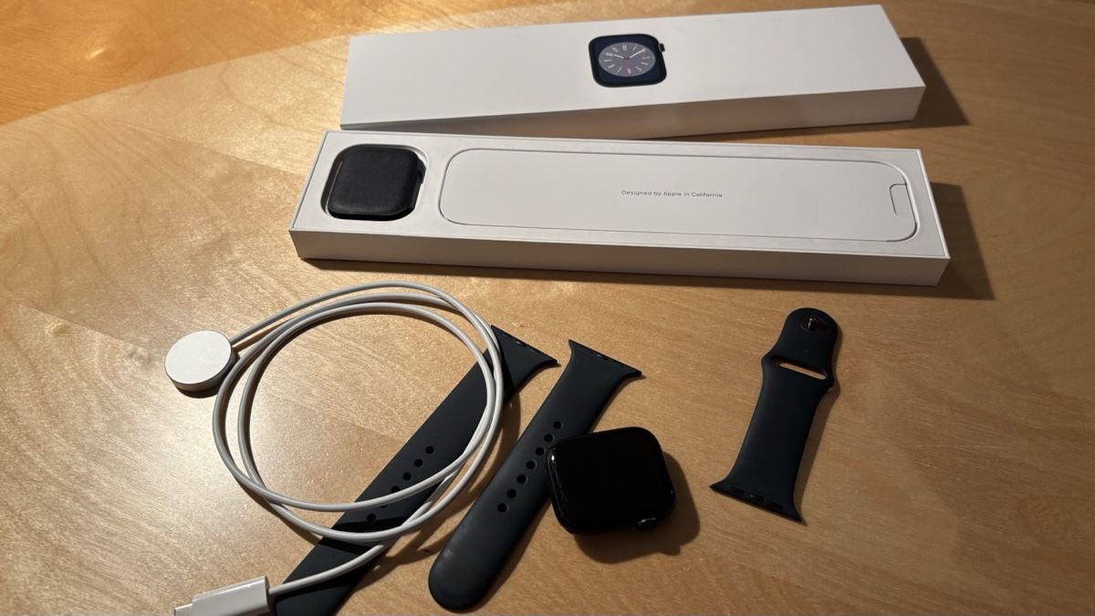 Apple Smartwatch: Apple Watch 8 Midnight, Wi-Fi – Gebraucht aus Rombach von Naphtol 6