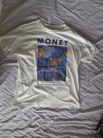 T-shirt pull and bear taille M