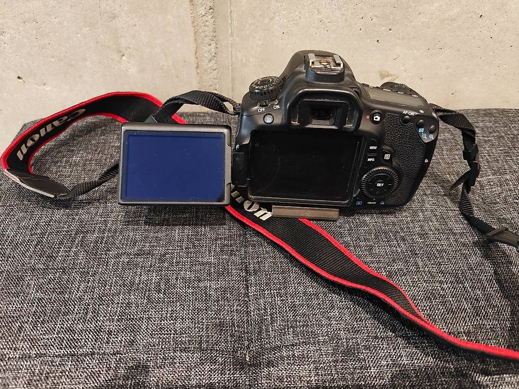 Appareil photo: Canon EOS 60D Body – D'occasion à Bern par elcancro7 4