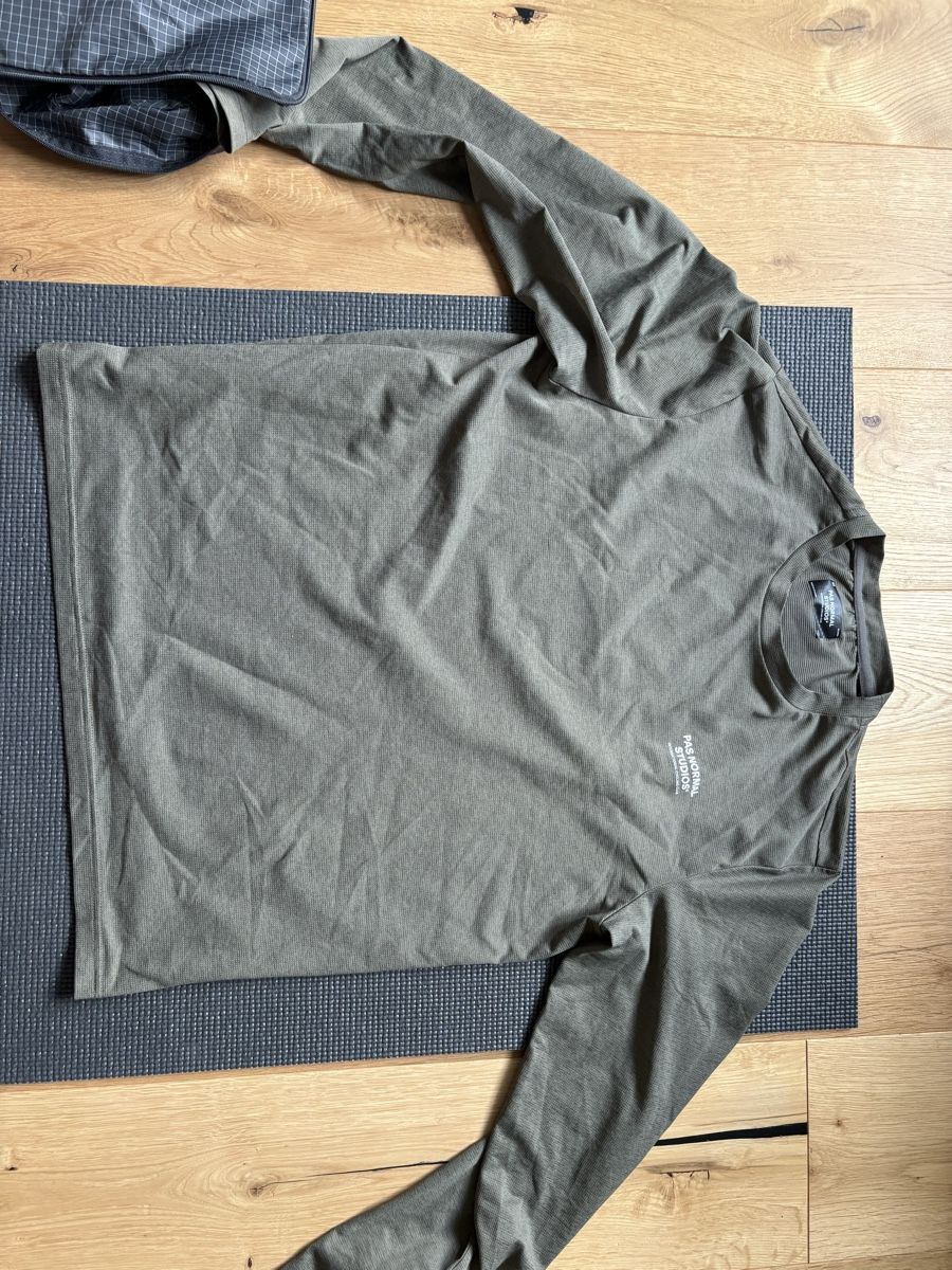 T-Shirts: Pas Normal Studios Lomgsleeve - M – Neu (gemäss Beschreibung) aus Bern von sam_c78d 2