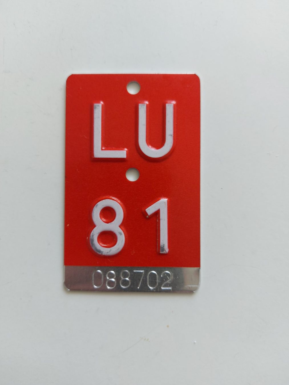 Schilder: Velonummernschild LU 81 – Neu (gemäss Beschreibung) aus Rain von Europool