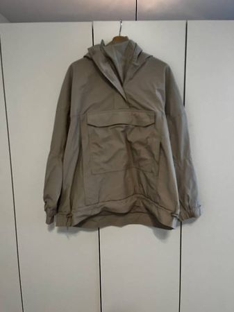 Windjacke oversize mit Kapuze und hohem Kragen, Gr. XS