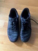 Nike Hallenschuhe Grösse 43