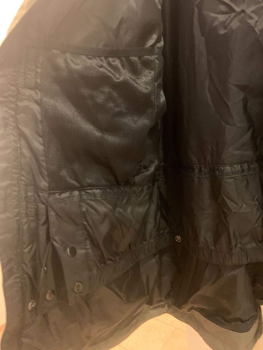 Giacche: NEU Ski/Snowboard Jacke – Nuovo e nell'imballaggio originale da Basel venduto da AVLiving 8