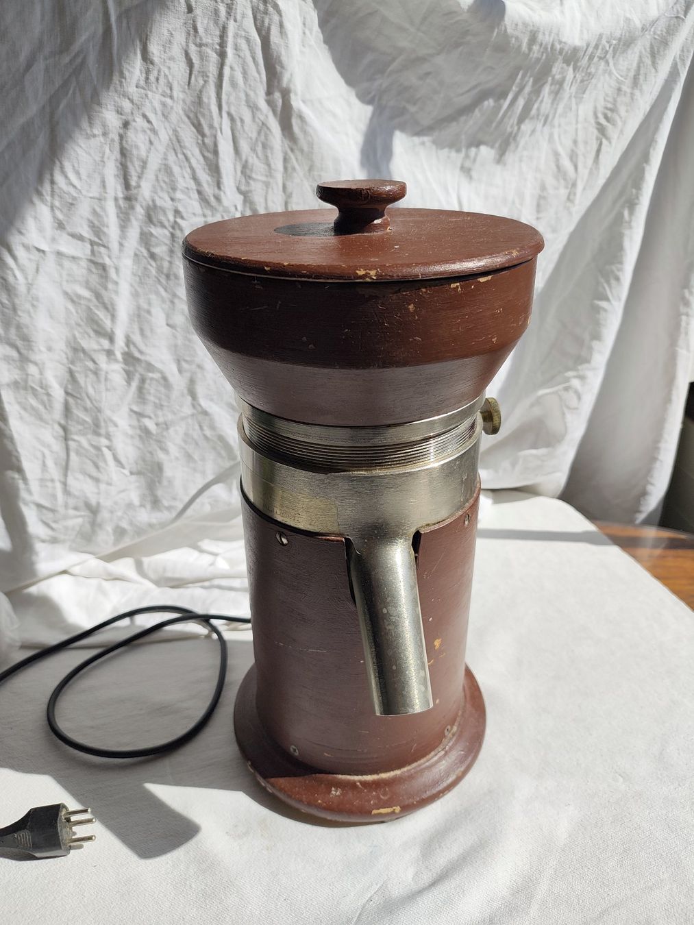 Elettrodomestici da cucina: Salzburger Getreidemühle MT6 – Usato da Oberwil BL venduto da suaku