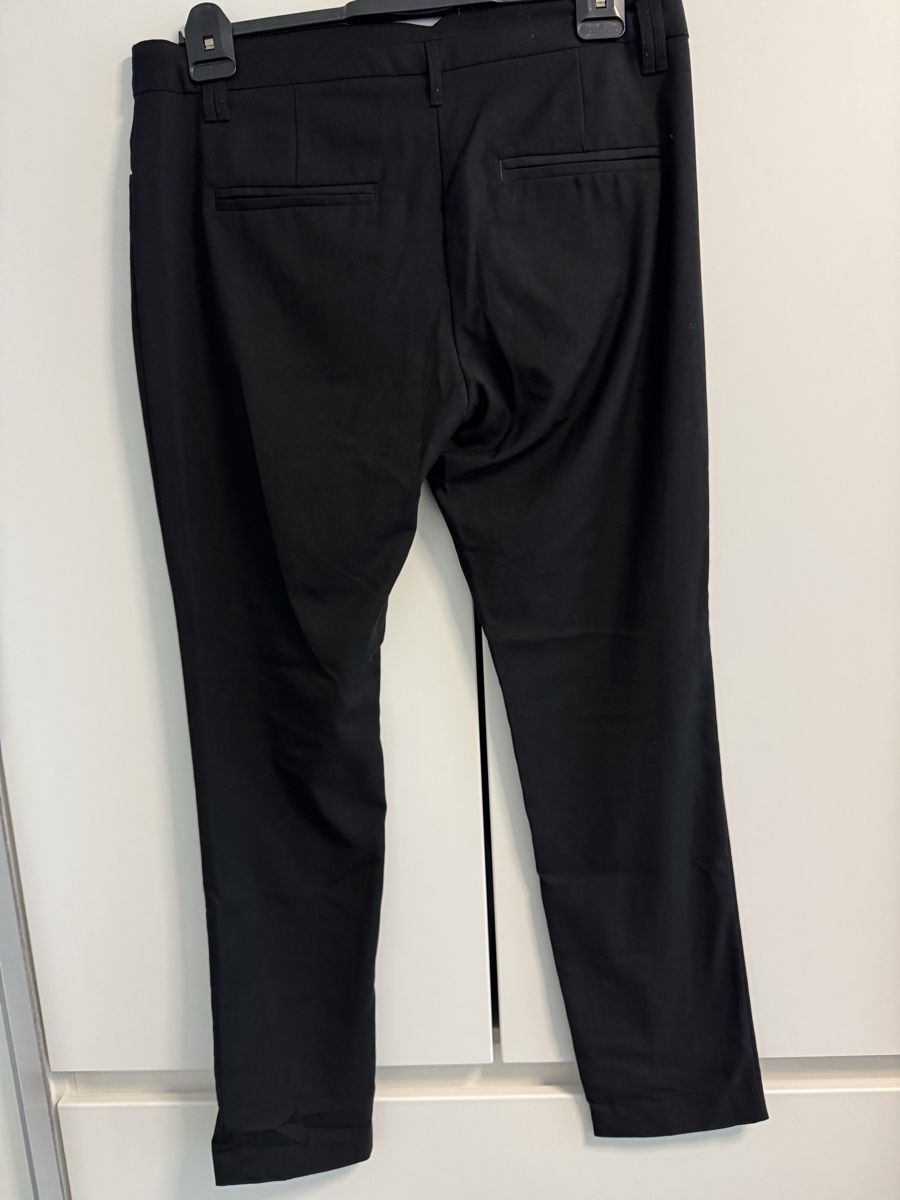 H&M Pantaloni: Stoffhose schwarz H&M – Usato da Zürich venduto da ljp_2hsx 1