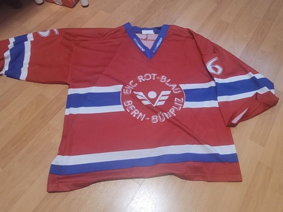ROT BLAU BERN BÜMPLIZ Kaufen auf Ricardo