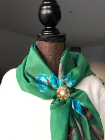 Wunderschön Foulard handrolliert