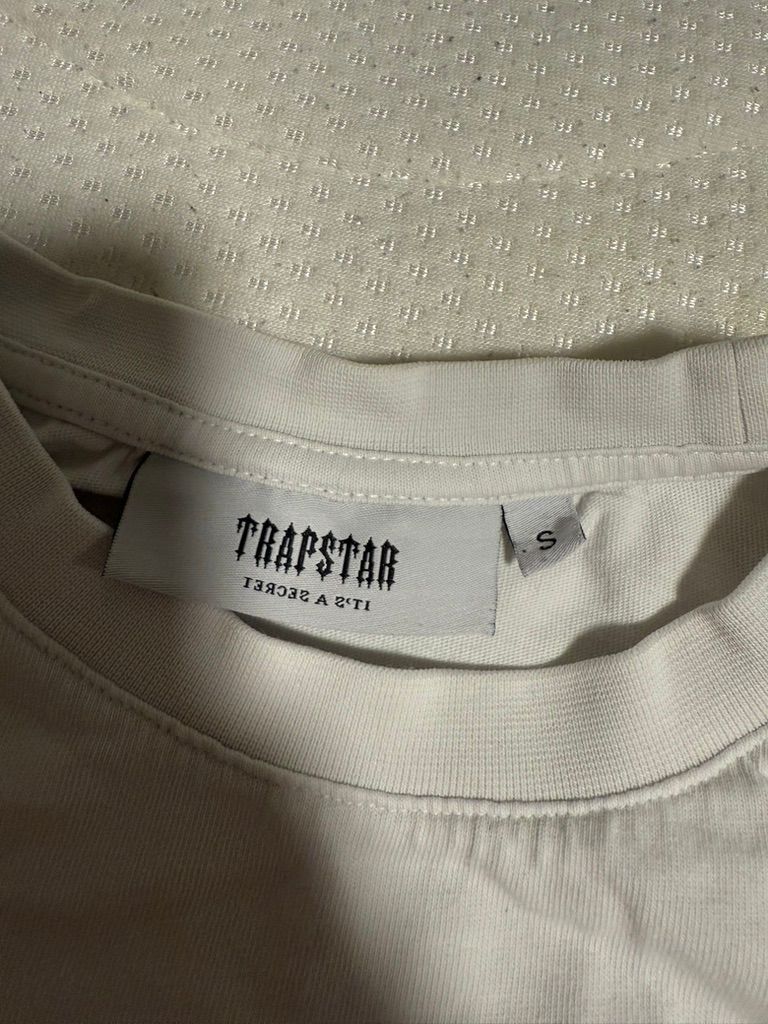 Trapstar T-Shirts: Trapstar T-Shirt | Grösse S, weiss – Neu (gemäss Beschreibung) aus Küsnacht ZH von Wozdav 1