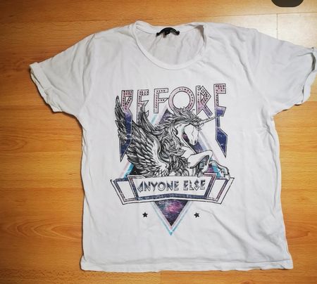 Weisses T-Shirt mit Einhorn-Print, Grösse M, Top Zustand
