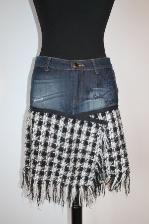 Jupe DESIGUAL taille 38