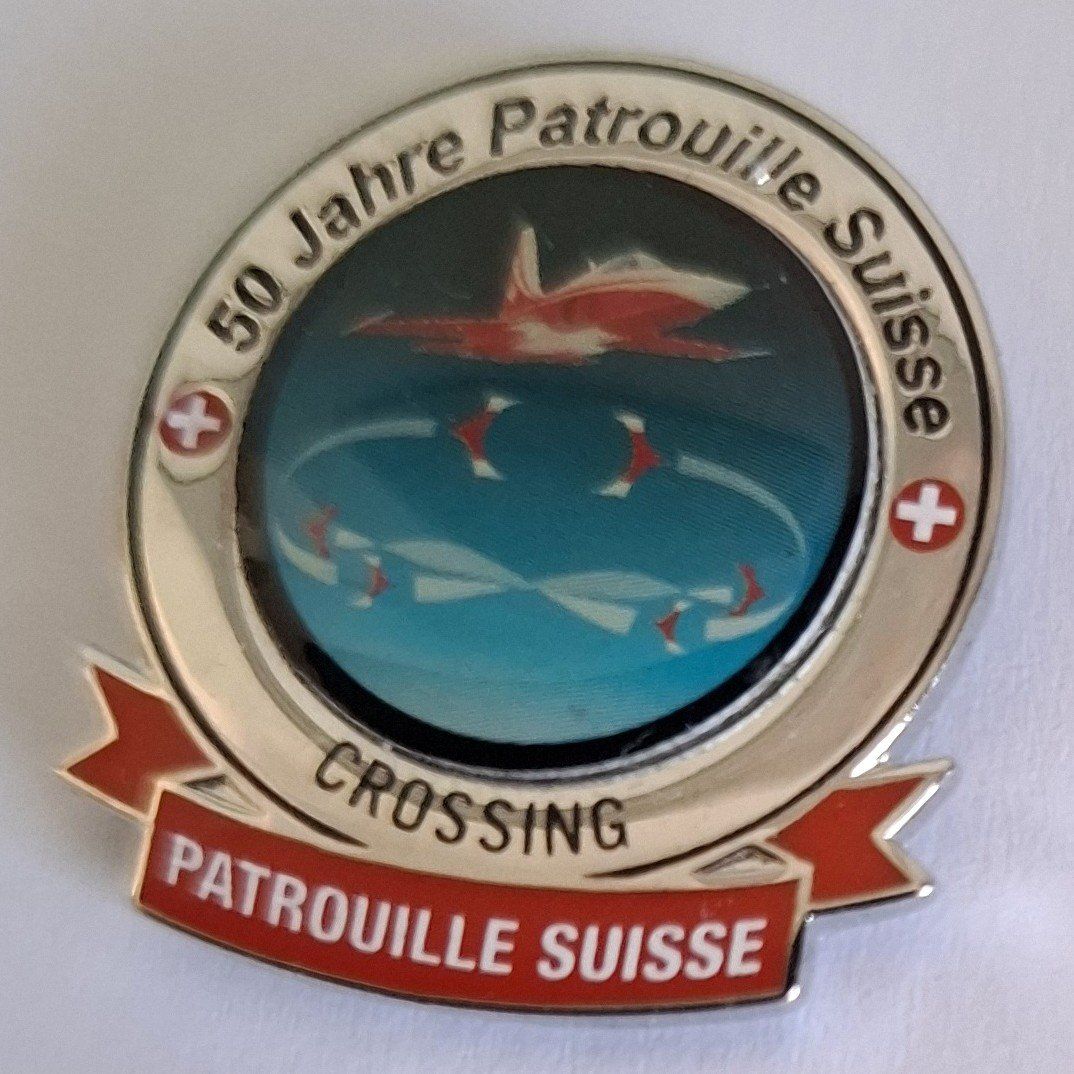 Schweizer Armee Plaketten & Abzeichen: Patrouille Suisse Crossing – Gebraucht aus Hinterkappelen von Schampus