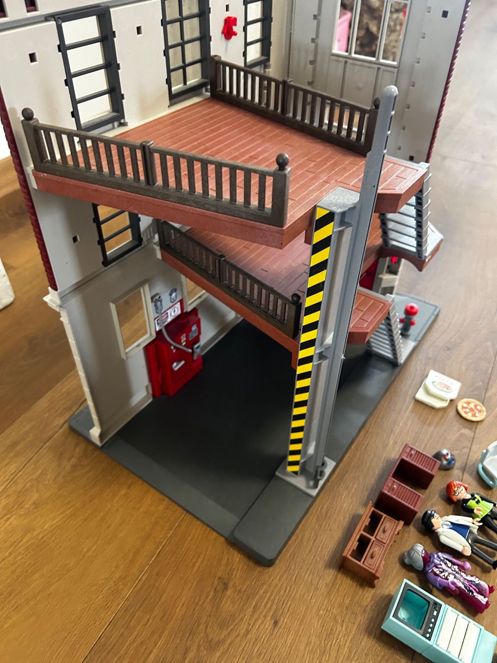 Playmobil Giocattoli: Playmobil Ghostbusters Feuerwache 9219 – Usato da Regensdorf venduto da Spyke55 5