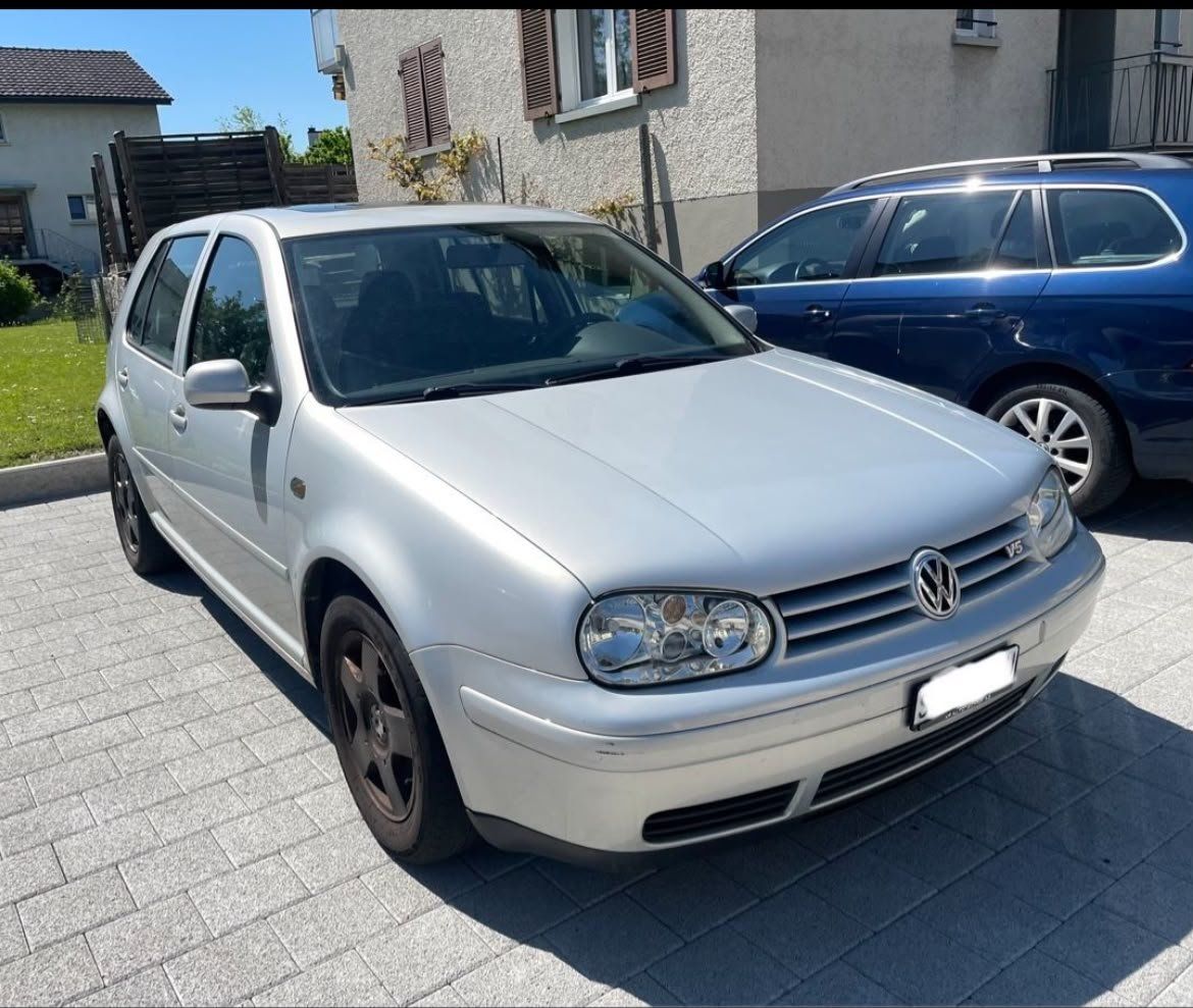 VW Automobili: VW GOLF 4  GTI V5 2.3 – Usato da Luzern venduto da khe_97cy
