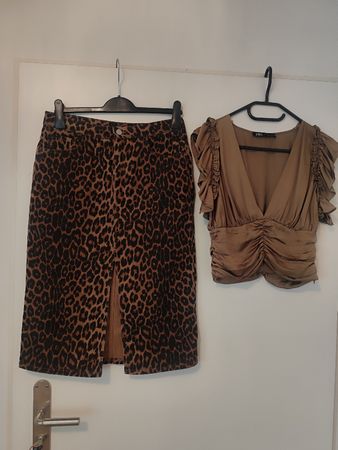 Zara Rock Leopardprint und Zara Top Grösse M