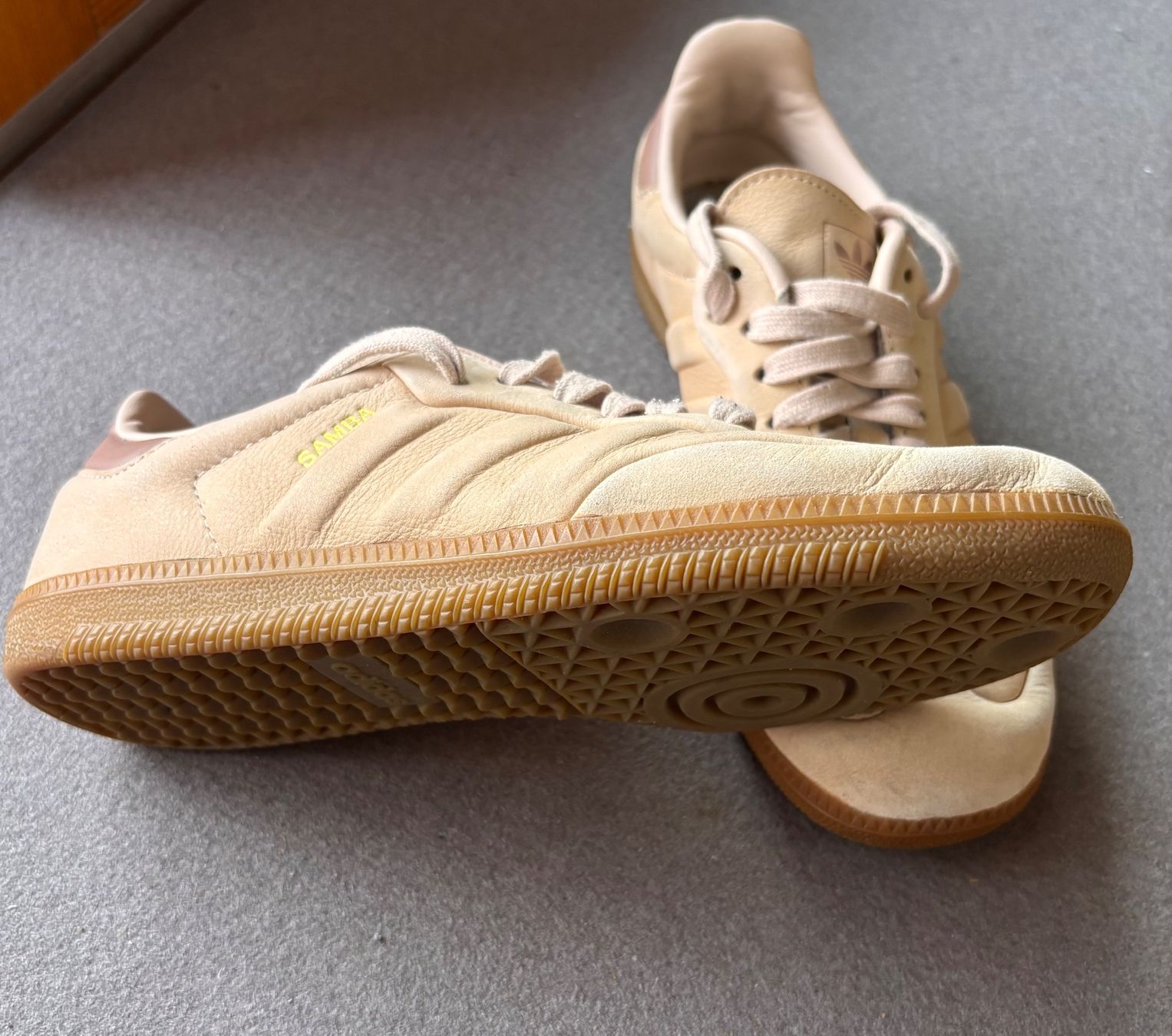 Adidas Scarpe da donna: Adidas Samba nude – Usato da Bennau venduto da Fury3 2