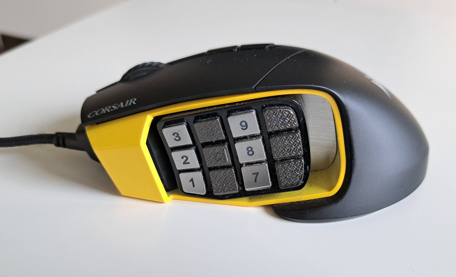 Corsair Maus: CORSAIR SCIMITAR PRO RGN Gaming Mouse – Gebraucht aus Hölstein von