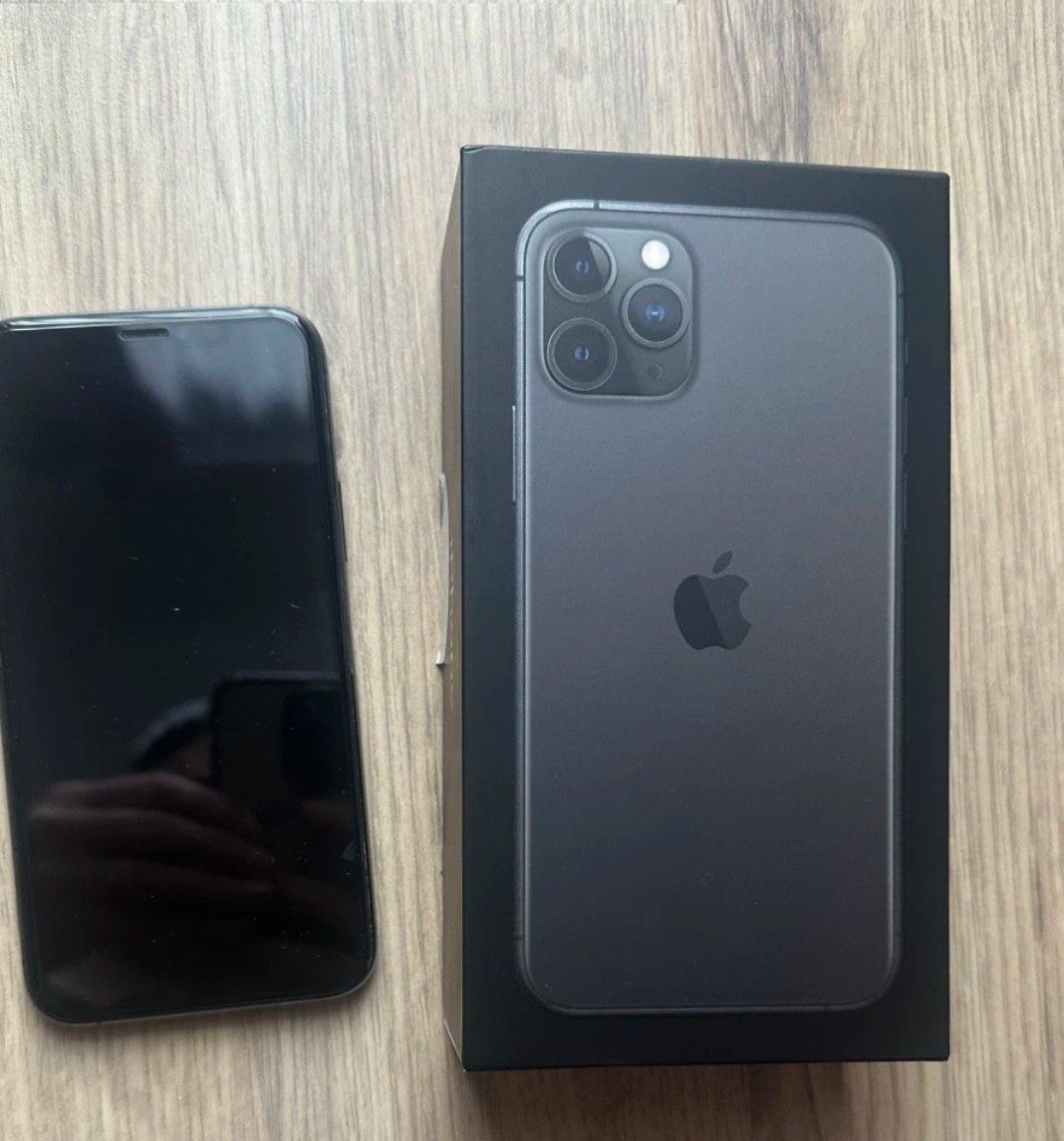 Apple Handys / Smartphones: iPhone 11 Pro (512GB) Akku 93% – Gebraucht aus Luzern von Waince786 2