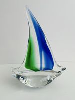 Figurine de bateau à voile en verre de Murano