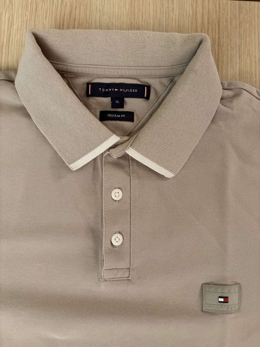 Tommy Hilfiger Magliette Polo: Polo Tommy Hilfiger beige  – Usato da Genève venduto da jjs_5gm6 1