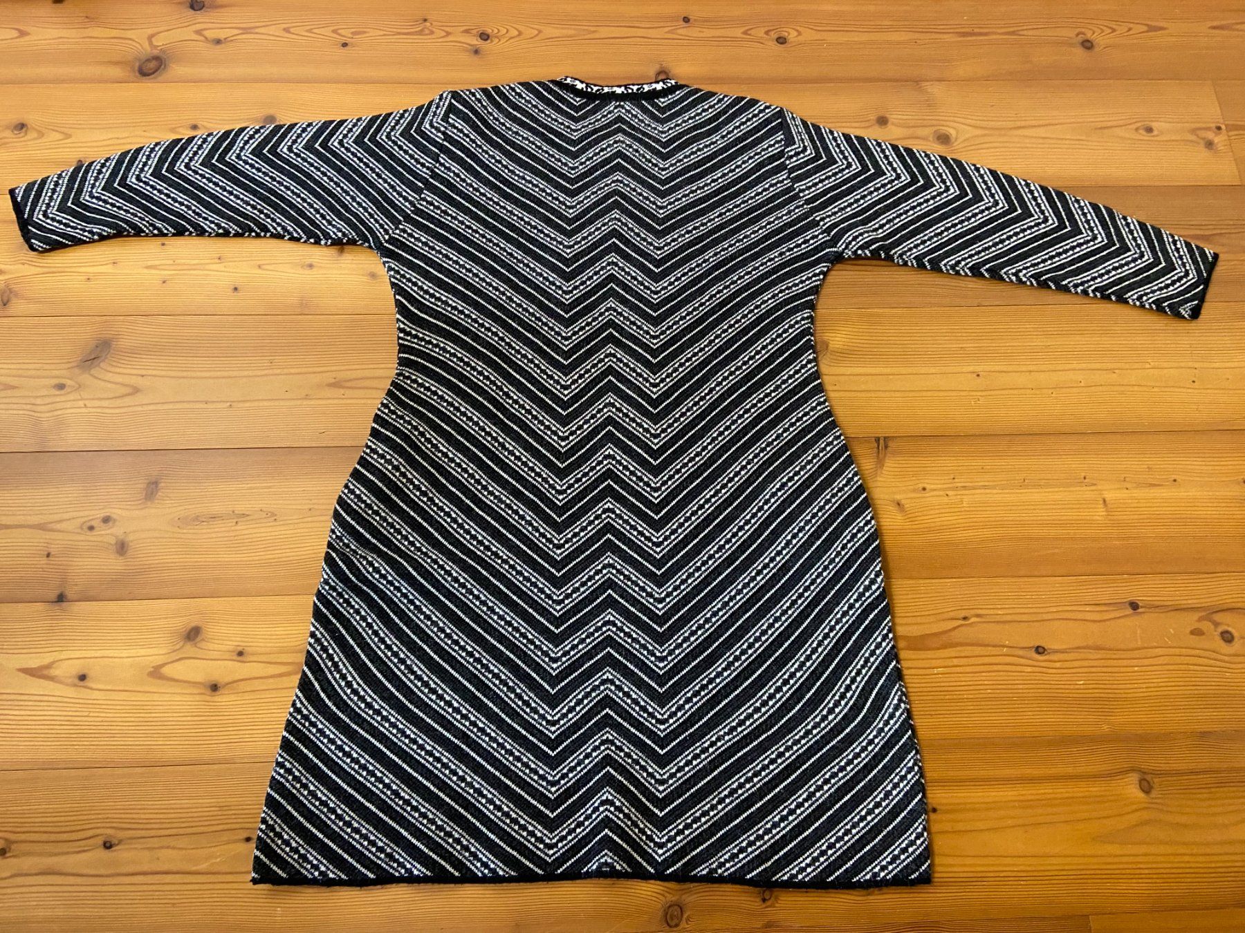 Kleider: Tolles Retro-Strickkleid / Long Pulli der Marke Navkar, M/L – Gebraucht aus Kleinandelfingen von linssandra 4