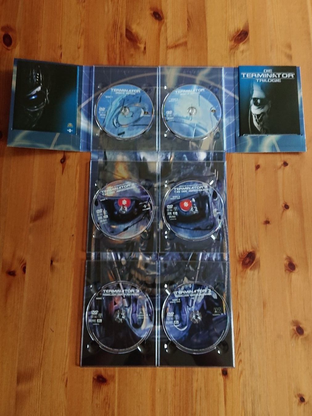 Alle DVDs: TERMINATOR 1 bis 3 auf DVD Box Uncut – Gebraucht aus Wilderswil von  8