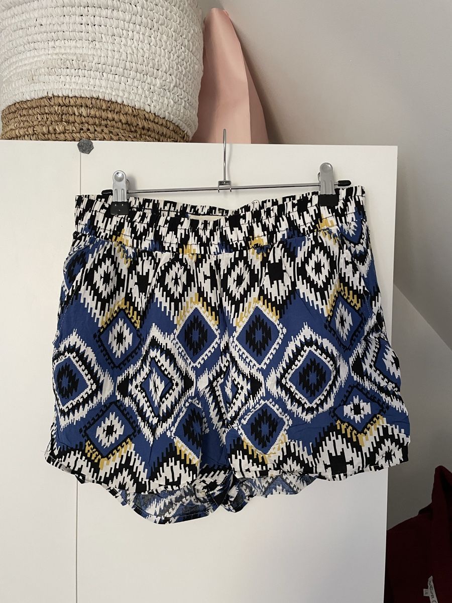 Pantaloni: Summer shorts – Usato da Zürich venduto da Ali-Olmi