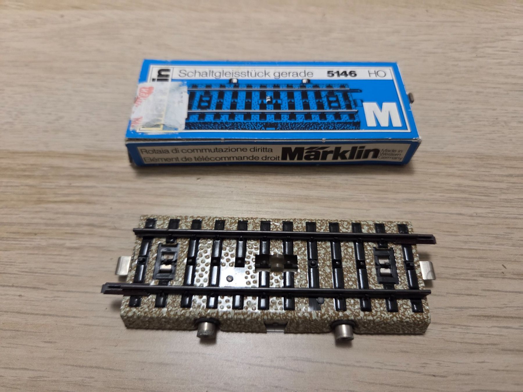 Märklin Modellini di ferrovie: Märklin 5146 Schaltgleis H0 – Usato da St-Aubin-Sauges venduto da Lo_Go