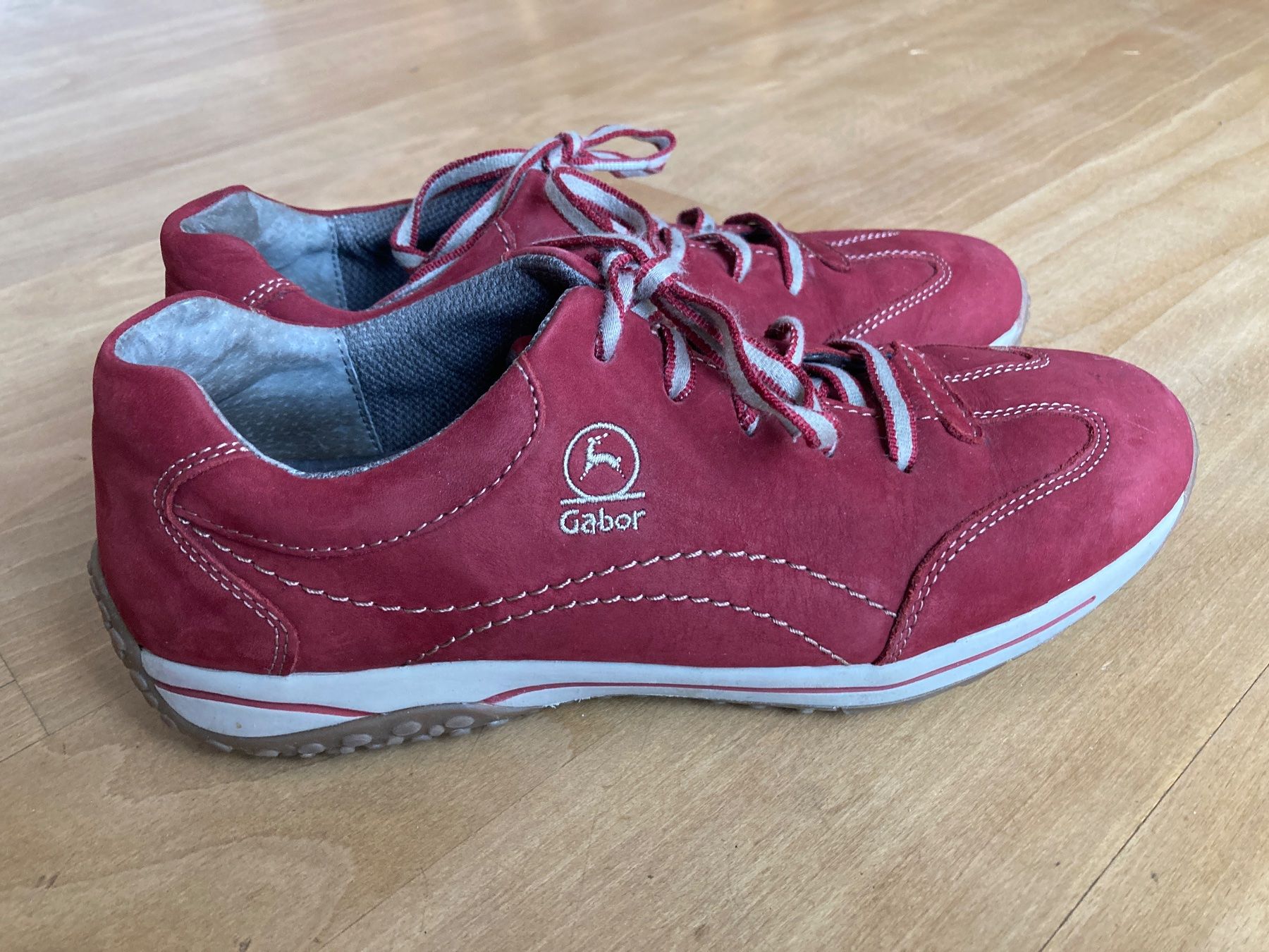 Gabor Scarpe da donna: Gabor Sneaker, Gr. 7 (40), rot – Usato da Zürich venduto da Juveanti 1