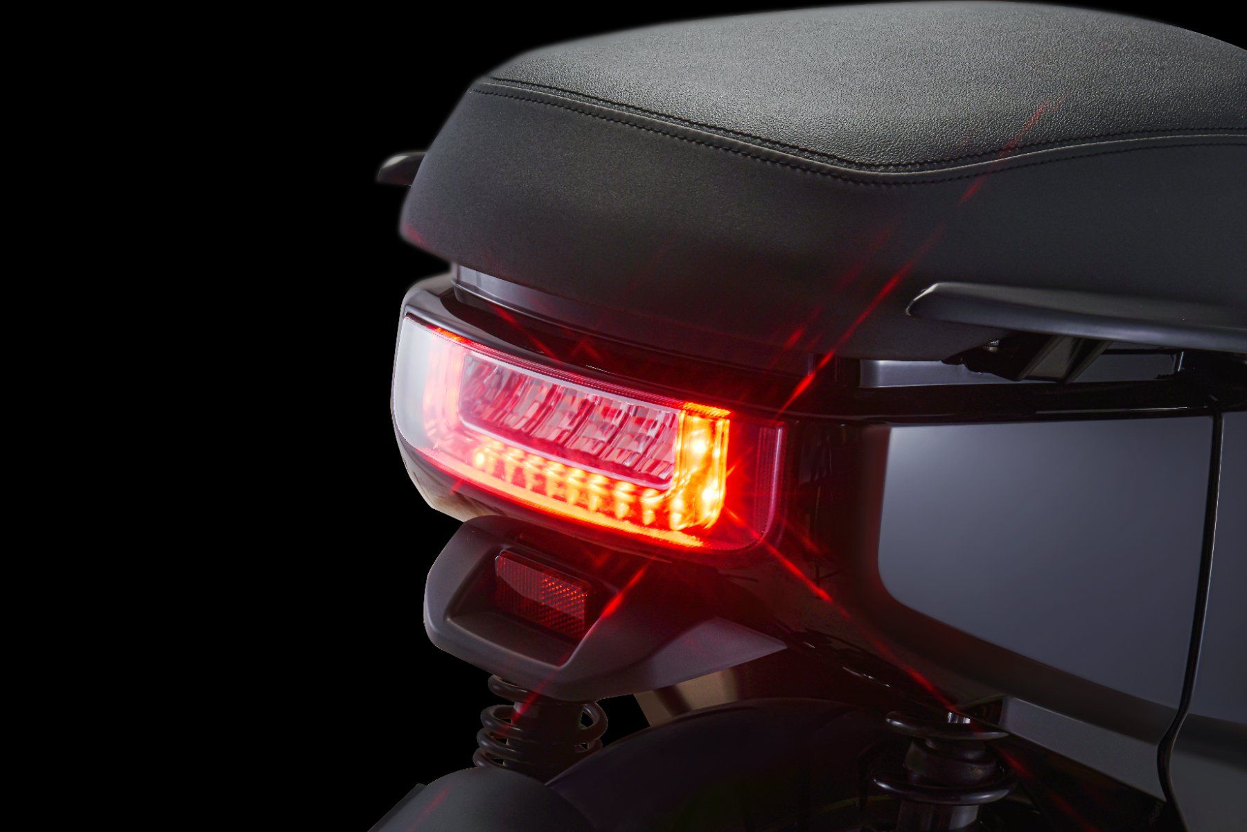 Scooter: Top E-Roller 100km/h inklusive 2 Batterien bis 130km – Nuovo (secondo la descrizione) da Bünzen venduto da MRB_Services 2