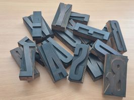 Holzbuchstaben Vintage - original aus Schweizer Druckerei