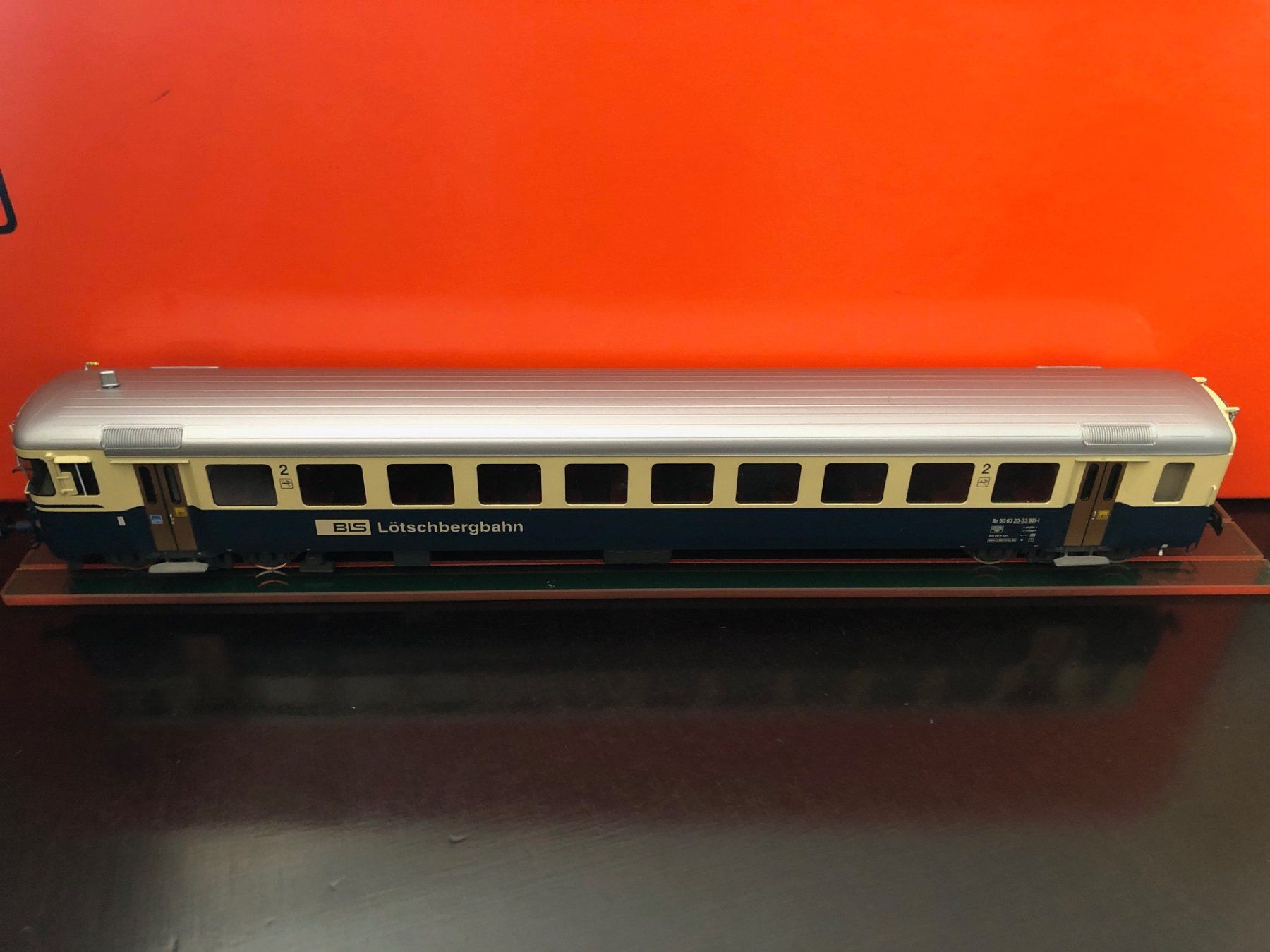 HRF Modellini di ferrovie: HRF BLS Steuerwagen Vitrinenmodell digital – Nuovo (secondo la descrizione) da St.Gallen venduto da conduit 4