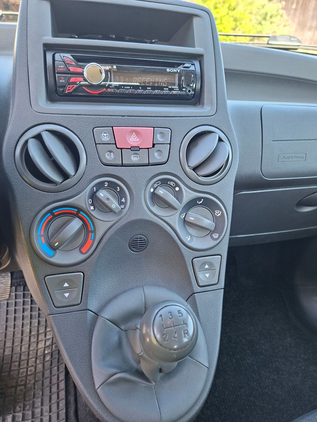 Fiat Automobili: Fiat Panda 1.2 Schwarz – Usato da Nesselnbach venduto da starliner-2008 6