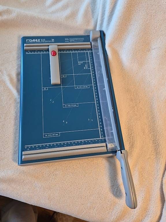 Sonstiger Bürobedarf: Guillotine à papier – Gebraucht aus Lausanne von Assiralc7509 1