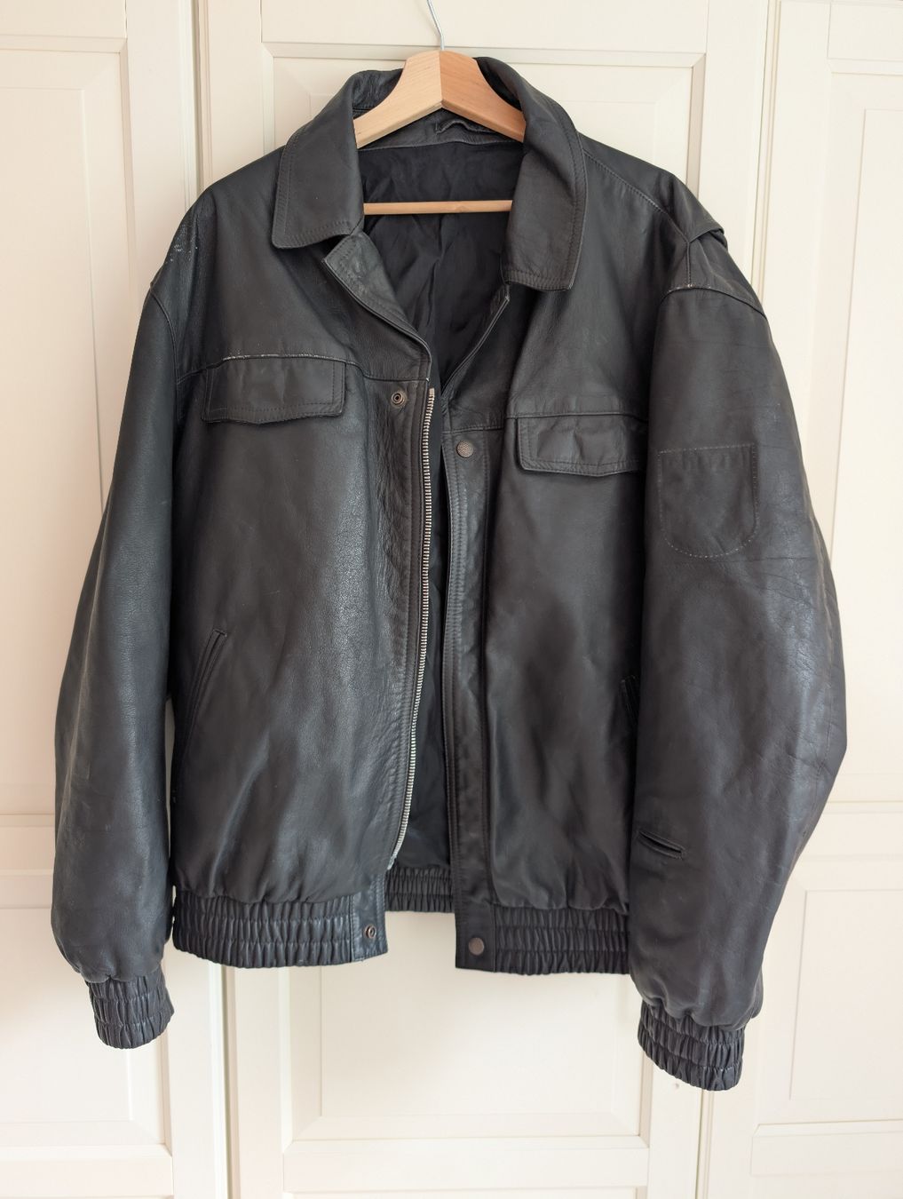 Giacche: Lederjacke Echtleder Ehemals Polizei Deutschland Original – Usato da Oberhofen Thun'see venduto da her_9259