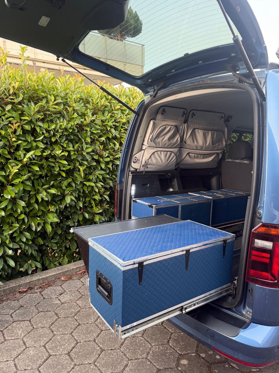 VW Altri accessori per camping: 2x Camping Box mit Kocher – Usato da Bern venduto da ale_2vkf 5