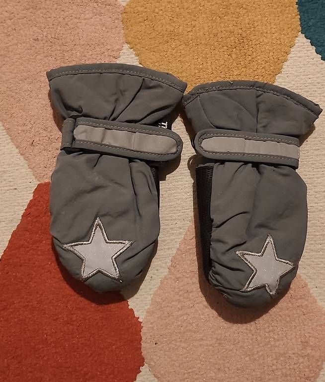 Kinderhandschuhe: Fäustlinge – Gebraucht aus Zürich von barbara063