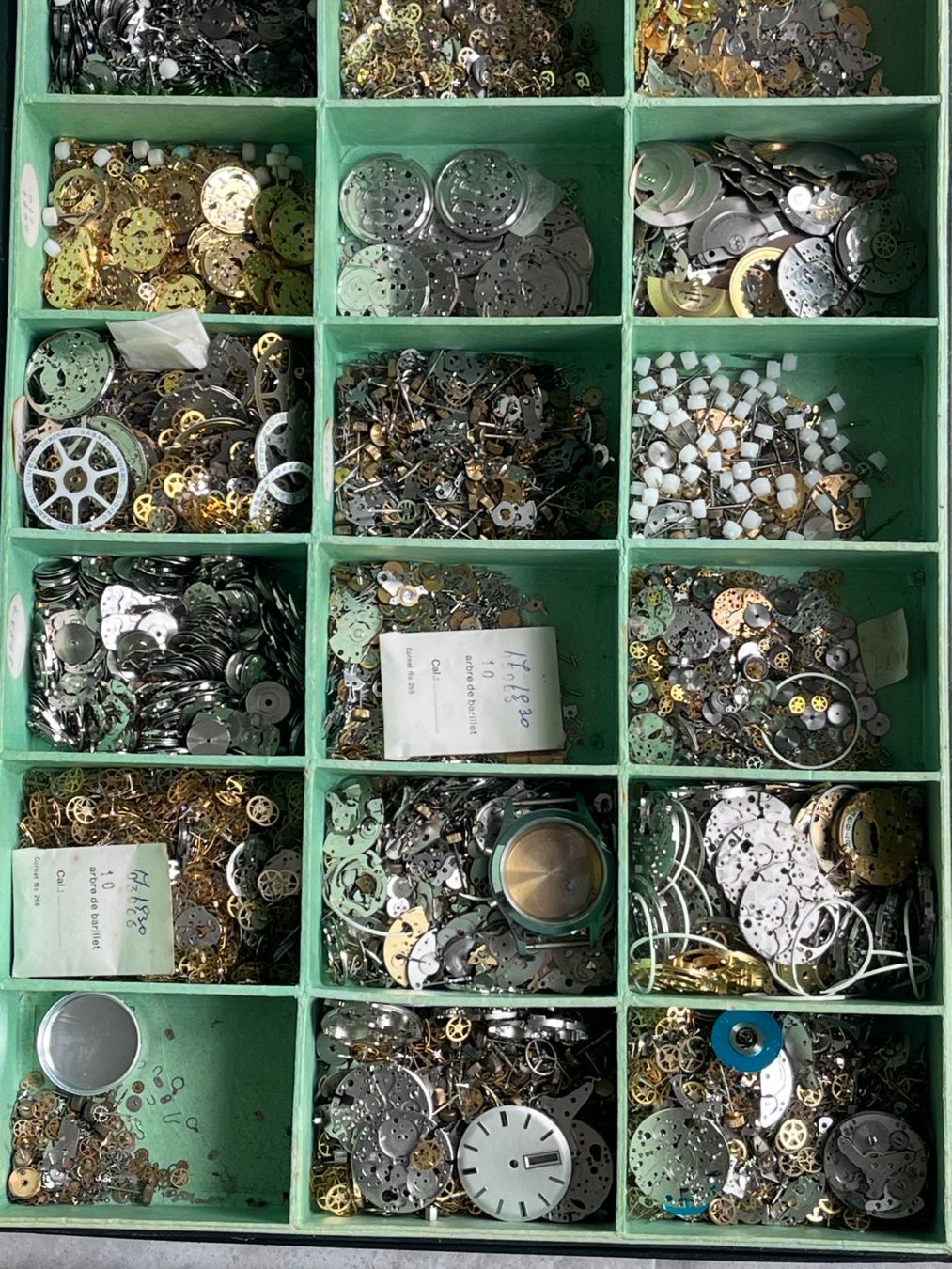 Orologi: Lot Uhrenteile Vintage – Usato da Worblaufen venduto da chronyves 3