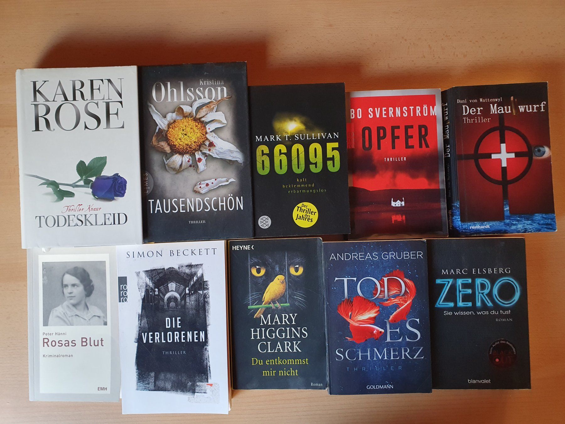Libri: Bücherpaket mit 10 Krimi / Thriller – Usato da St. Margarethen TG venduto da Schachmatt
