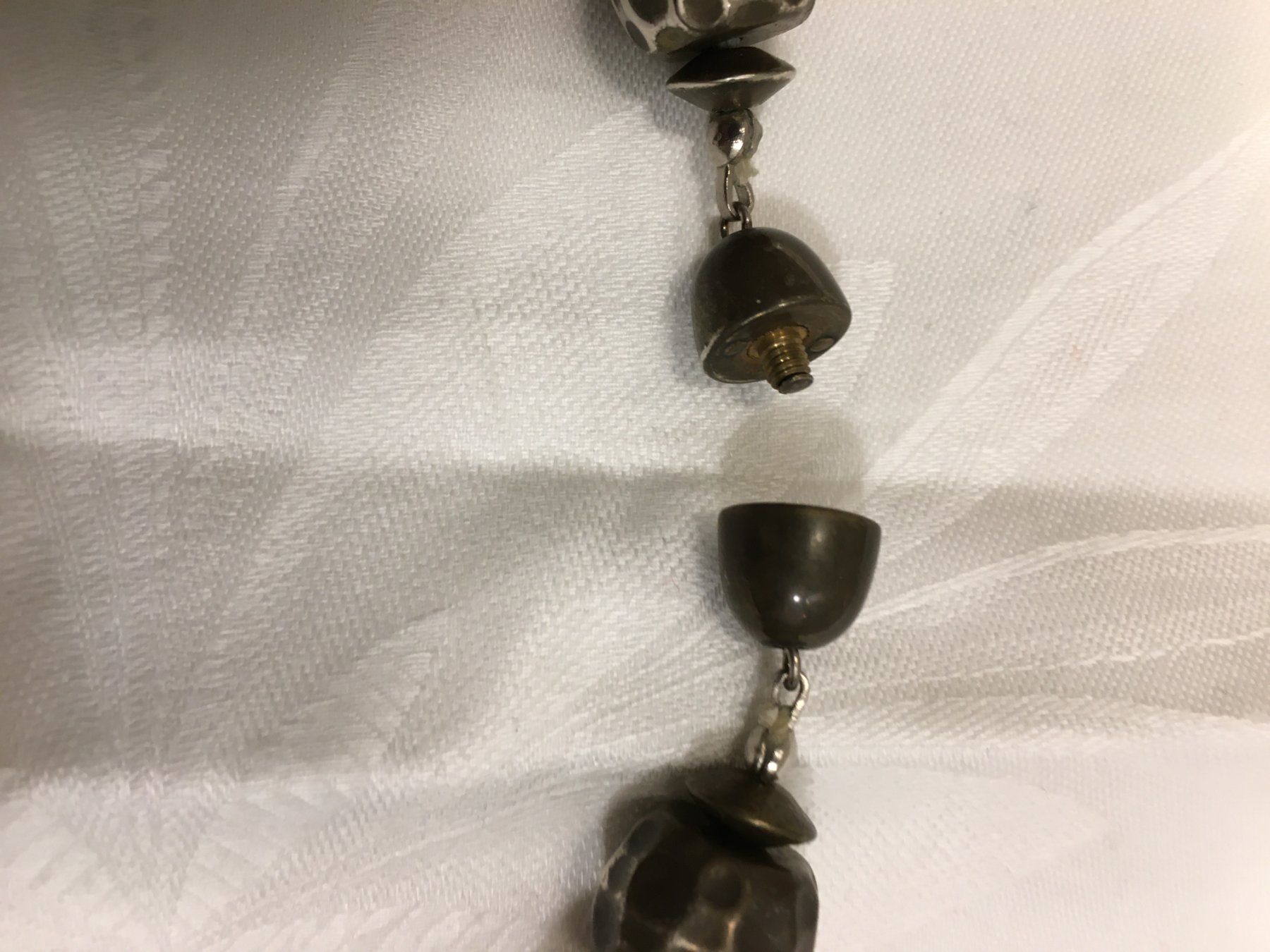 Catenine: Braune Statement Kette mit Antik Details – Usato da Heerbrugg venduto da dwfg 6