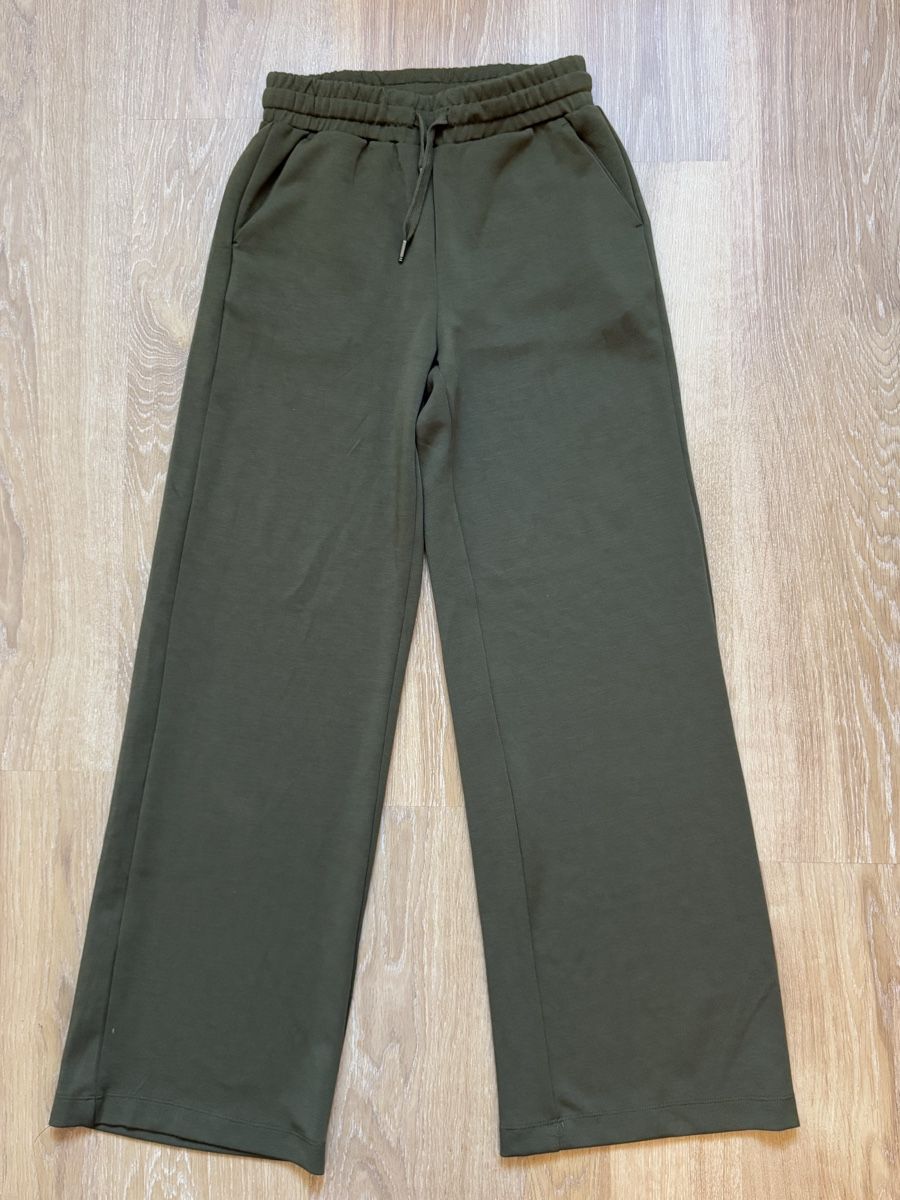 Pantaloni: Jogging vert kaki Soyaconcept, t.XS/34 – Usato da Tavannes venduto da Thriftshop