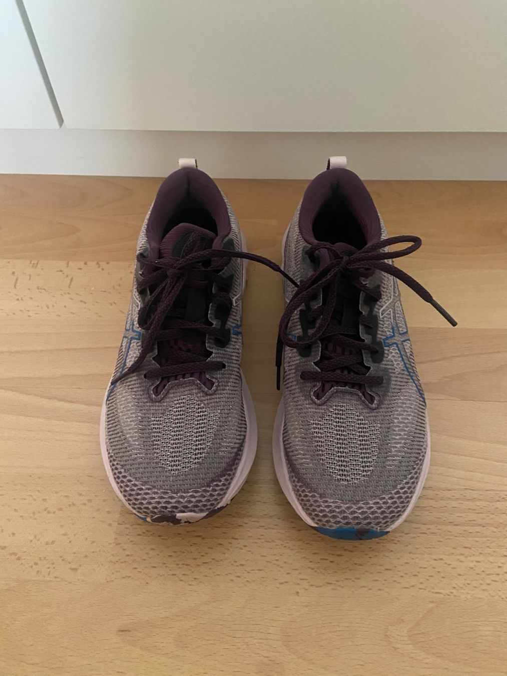 Asics Scarpe da donna: Laufschuh ASICS Performance (NOVABLAST 2) – Usato da Kloten venduto da zizibru 1
